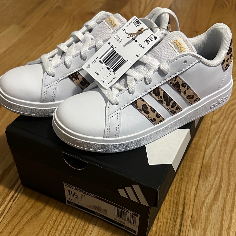 Adidas kids girls White and Leopard Print Sneakers